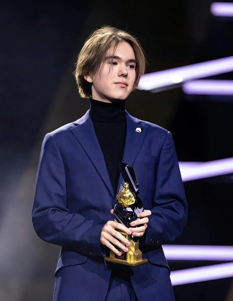 Oh My God 官方：中单 Angel ( Angel ) 将从今天开始作为自由球员离开球队